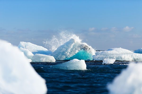 Artic Sea waves